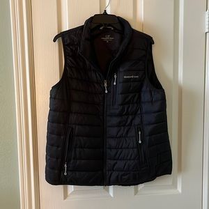 Vineyard Vines vest size XL